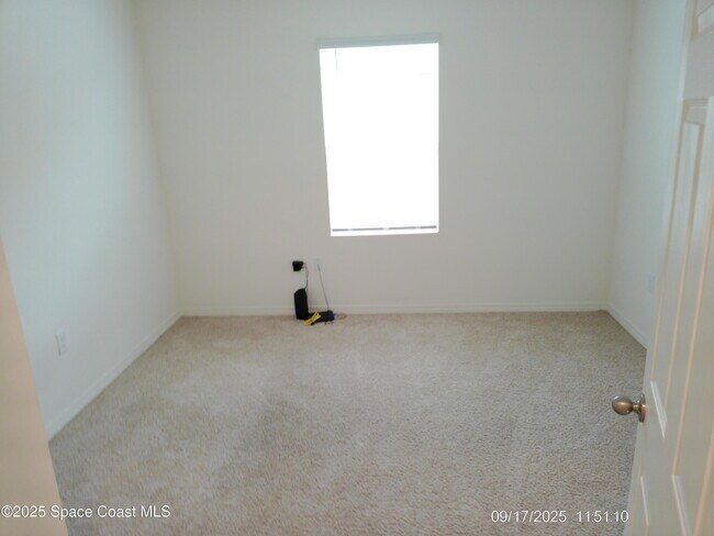 Building Photo - 2073 Farmhouse Rd SE