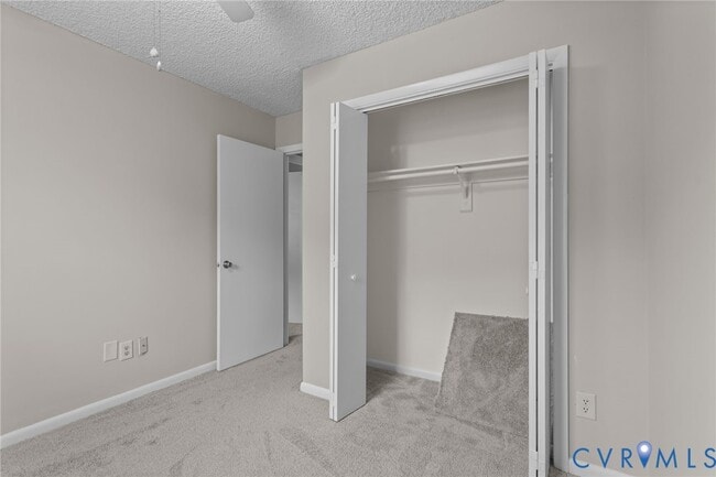 Building Photo - 2613 Chancer Dr