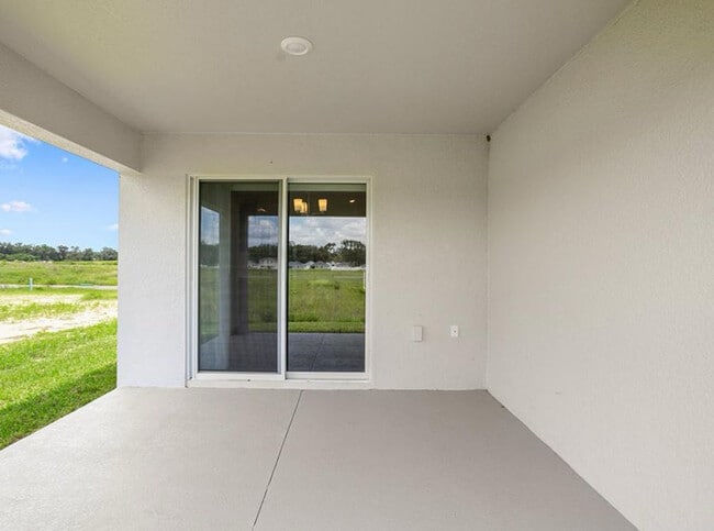 Building Photo - 5401 SE 129th Ln
