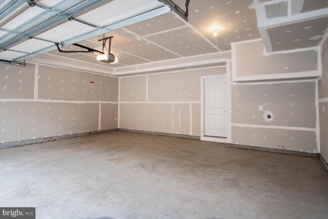 Building Photo - 43375 Whitehead Ter