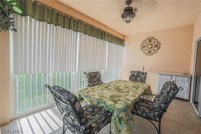 Building Photo - 15561 Bellamar Dr