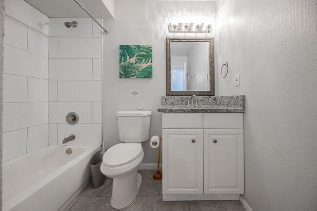 Building Photo - 3931 N 86th St