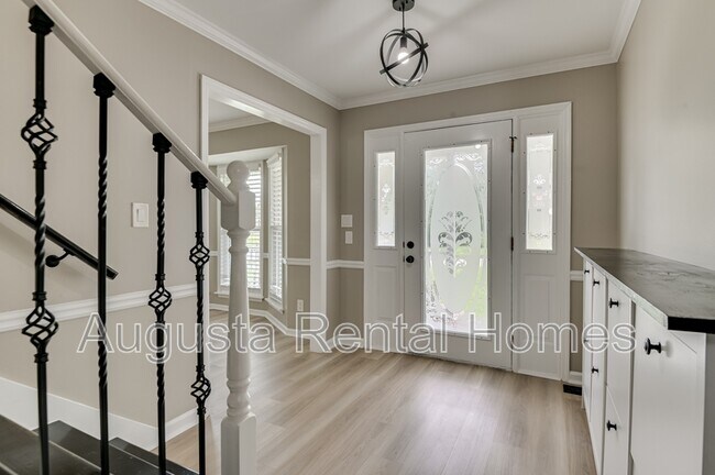 Building Photo - 454 Windtree Pl