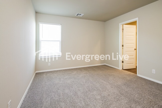 Building Photo - 1000 W Lawton Rd