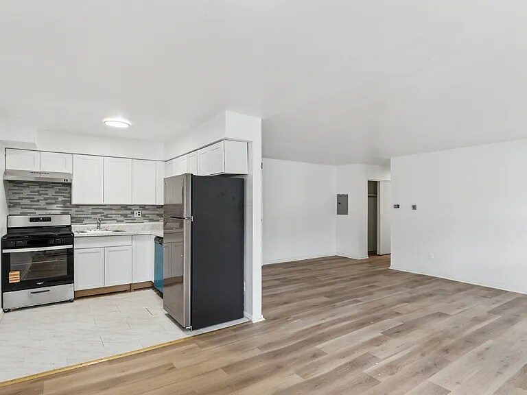 Building Photo - 1822 Benton Ave