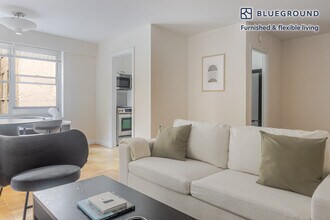 Building Photo - 30 Park Ave