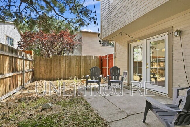 Building Photo - 3126 N Connor St