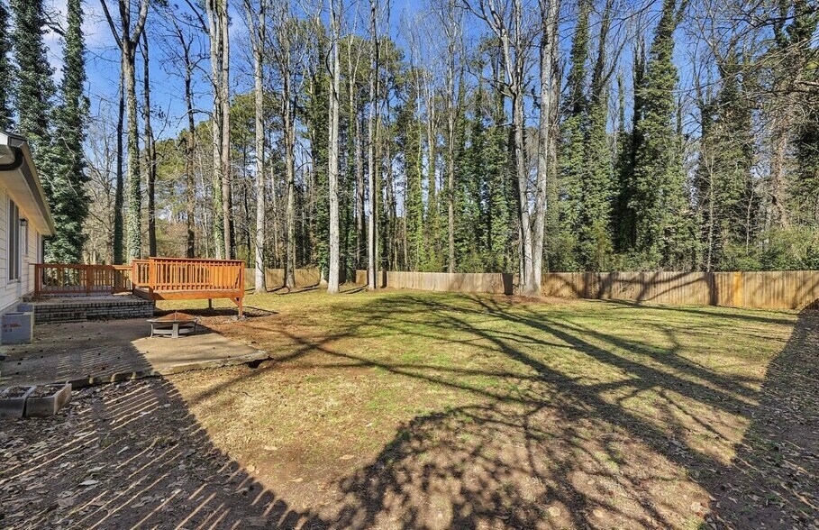 Building Photo - 445 Arnold Ave