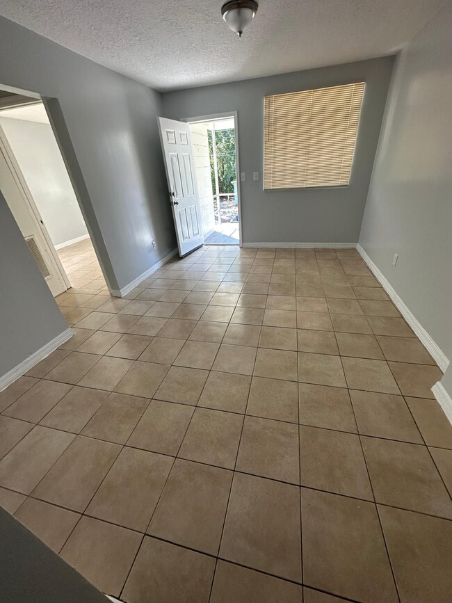 Building Photo - 1579 W 23rd St