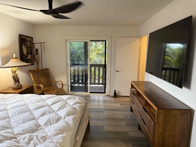 Building Photo - 220 Kaiola Pl