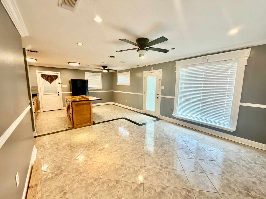 Building Photo - 5173 Mt Rushmore Dr