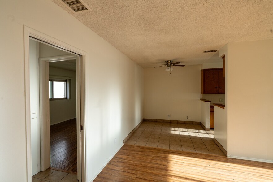 Building Photo - 234 E Tamarack Ave