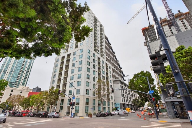 Building Photo - Sleek Urban Living in Vibrant Little Italy