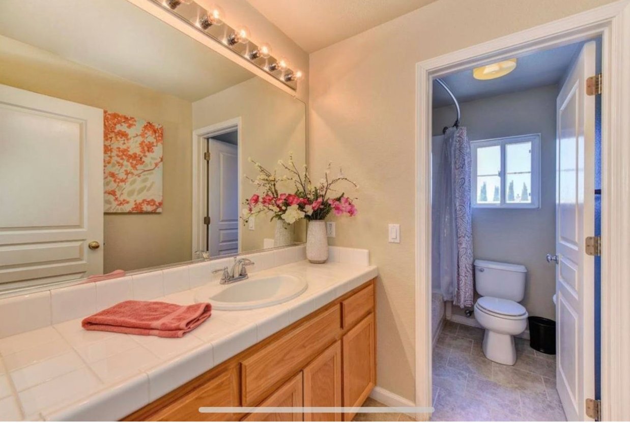 Building Photo - 2348 Marina Glen Way