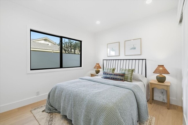 Building Photo - Completely Remodeled, Custom 4BR3.5BA Hilltop Home w/ Incredible Panoramic Ocean/Whitewater/Coast...