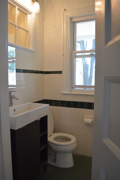 Full BA w/ tub and shower. New floor not pictured (light gray) - 23 Congreve St