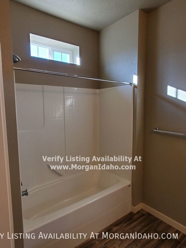 Building Photo - 841 S Sunglow Ln