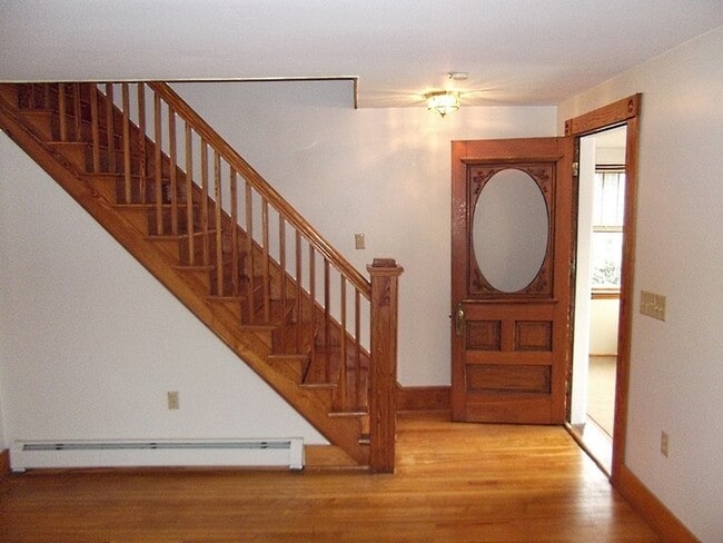 Building Photo - 170 Kemp St