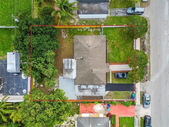 Building Photo - 18011 NW 6th Pl