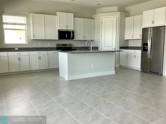 Building Photo - 14046 Spruce Pne Dr