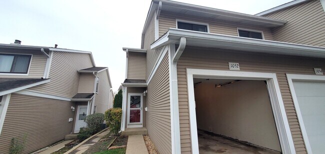 Building Photo - 1052 E Randville Dr