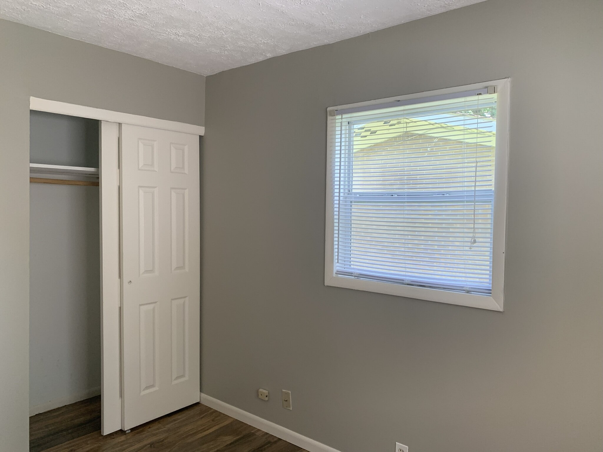 Building Photo - 10614 McPherson St