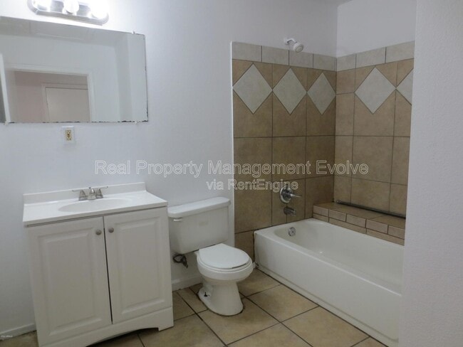 Building Photo - 2950 E Mobile Ln