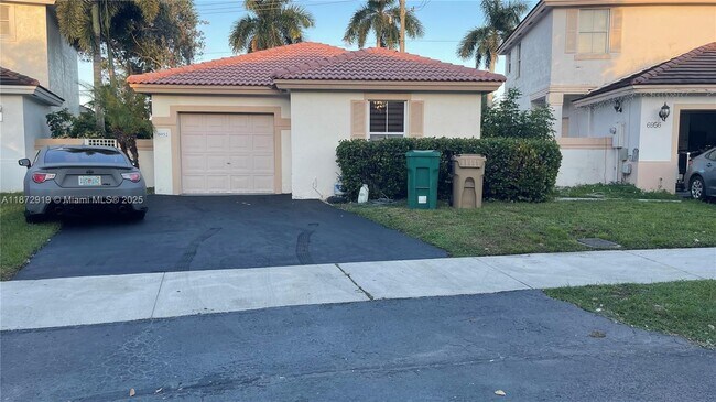 Building Photo - 6952 SW 148 Ln