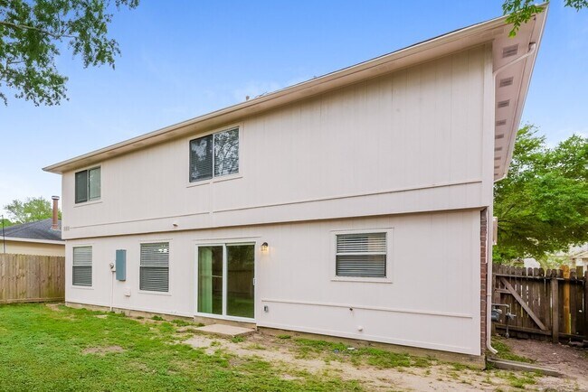 Building Photo - 5515 Deer Timbers Trail
