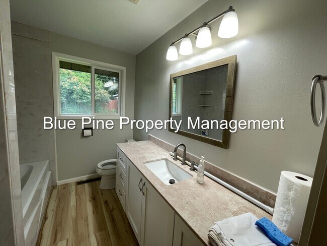 Building Photo - 505 Sykes Dr