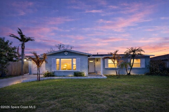 Building Photo - 1715 N Merrimac Dr