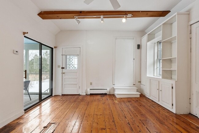 Building Photo - 18 Ayer Rd