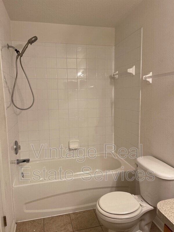 Building Photo - 10806 Brickside Ct