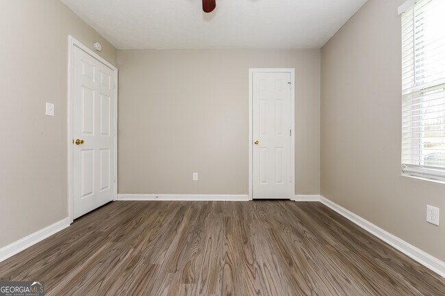 Building Photo - 1614 Laney Rd