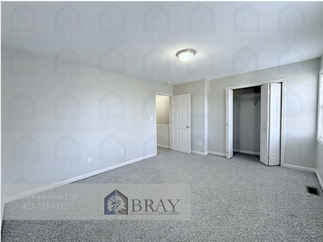 Building Photo - Charming 2-Bedroom Home on a Wooded Lot wi...