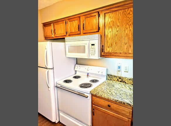 Building Photo - 382 Waterside Avenue