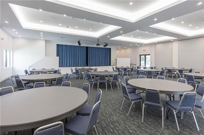 Building Photo - 14565 Three Ponds Trail