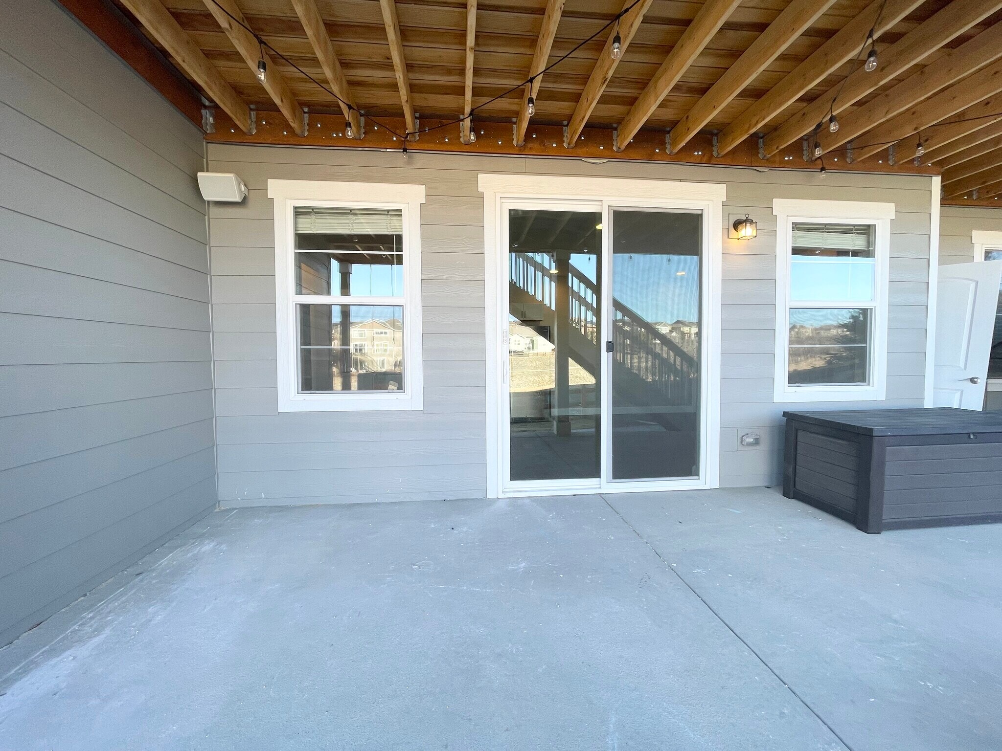 Keyless entry is on sliding door - 3009 Eagle Wing Way
