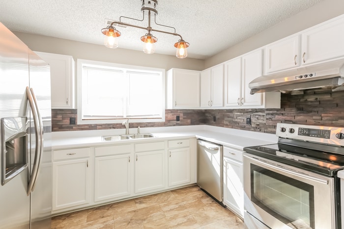 Building Photo - 206 Glenlea Ln