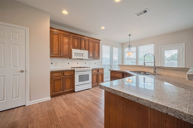 Building Photo - 20834 Avery Cove Ln