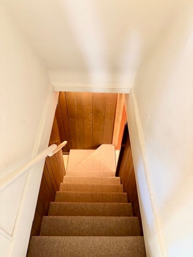 Building Photo - 4541 Fairfield Dr