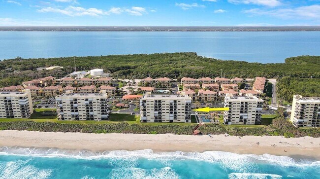 Building Photo - 7410 S Ocean Dr