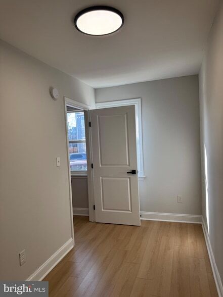 Building Photo - 1250 Queen St NE