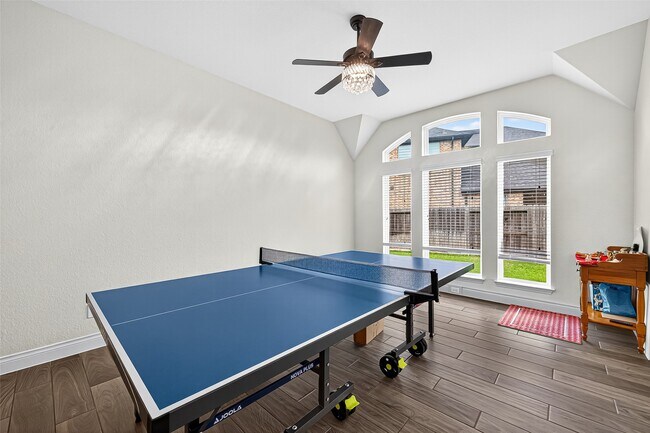 Building Photo - 3602 Lake Falls Dr