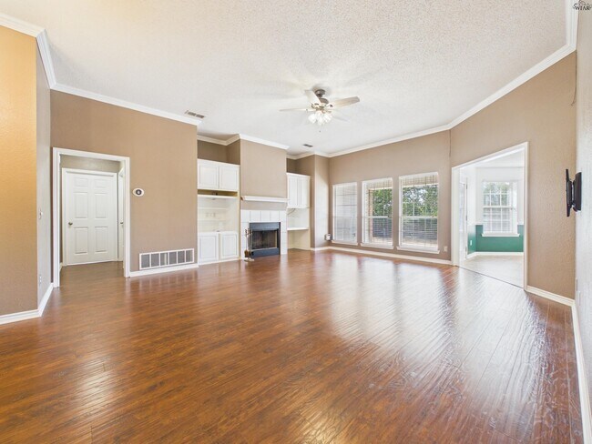 Building Photo - 5411 Prairie Lace Ln