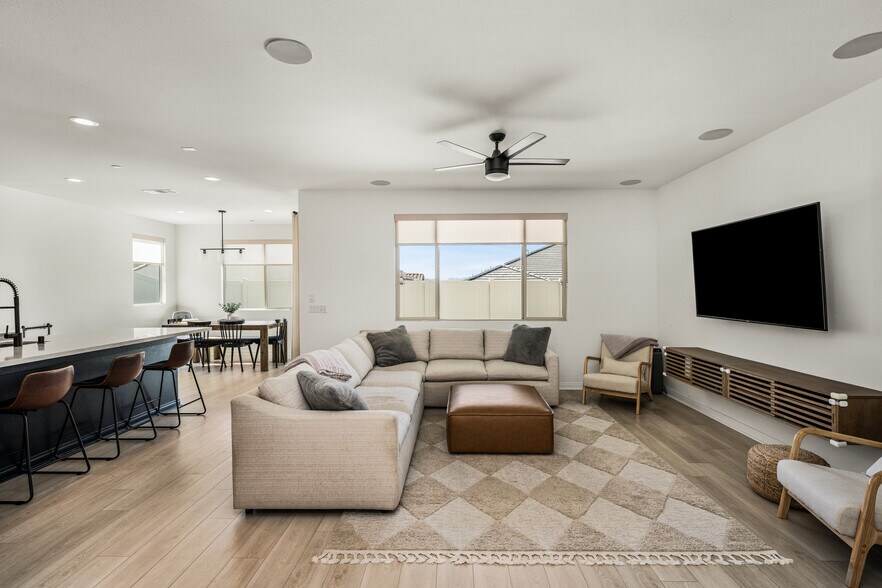 Building Photo - 29807 Pumpwood Ct