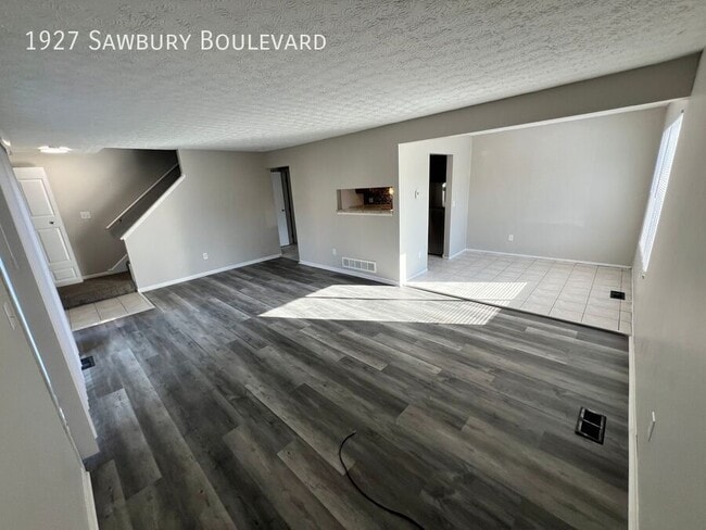 Building Photo - 1927 Sawbury Blvd