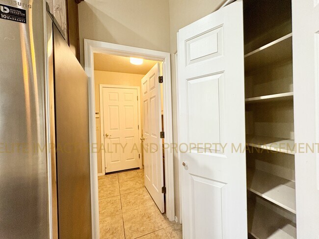 Building Photo - 11360 N Scioto Ave