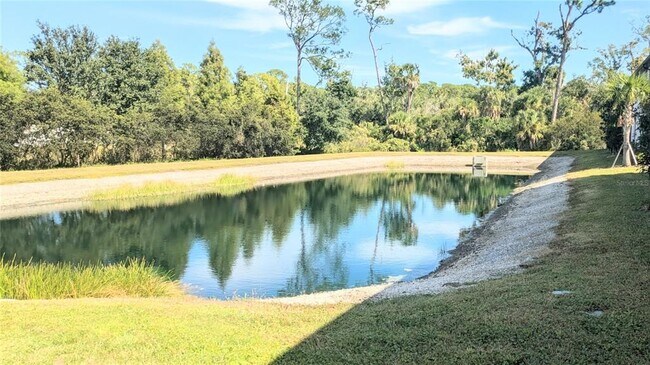 Building Photo - 5639 N Honore Ave