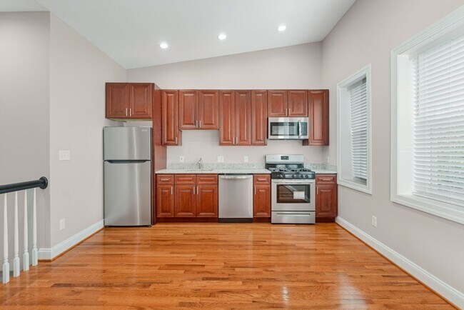 Building Photo - 3015 N Calvert St
